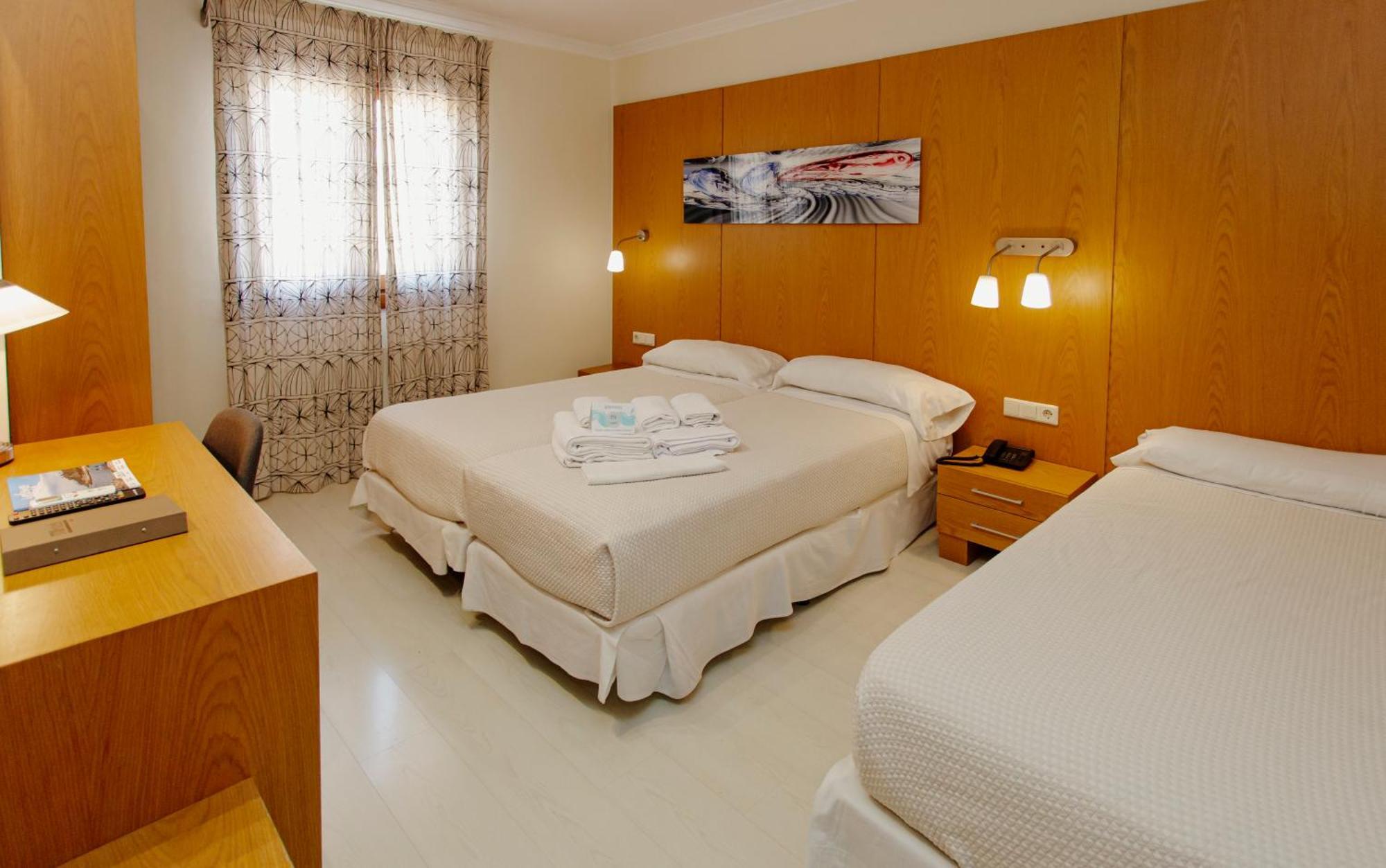 Hotel Mr Costa Blanca Дения Екстериор снимка