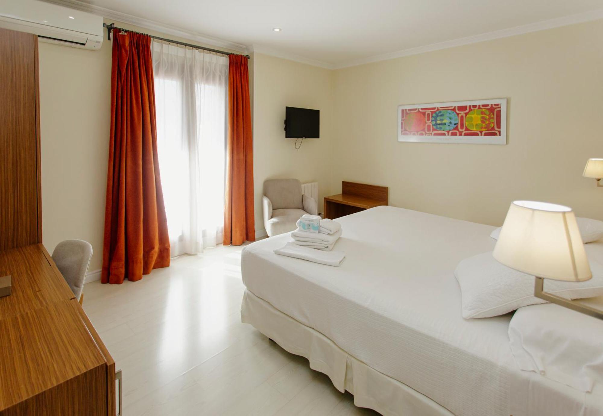 Hotel Mr Costa Blanca Дения Екстериор снимка