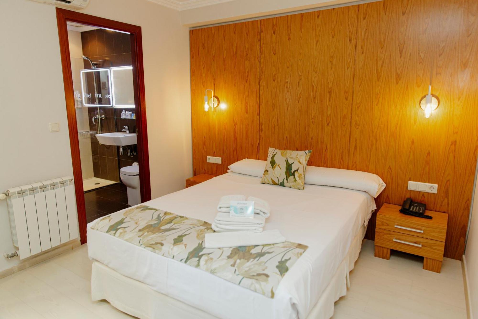 Hotel Mr Costa Blanca Дения Екстериор снимка